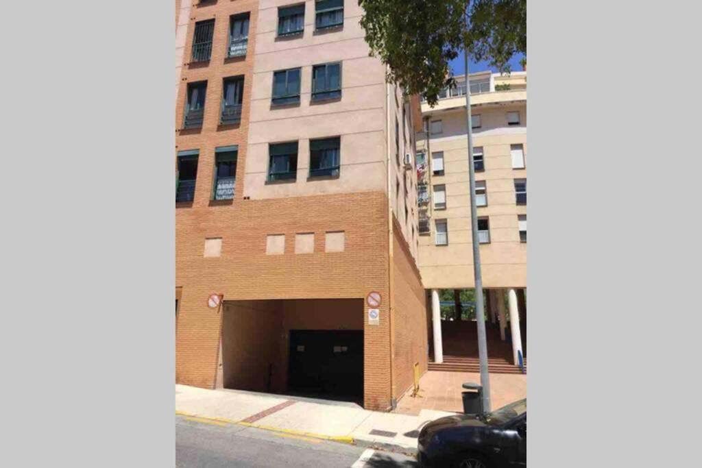 Confortable-Tranquilo Apartamento Junto Al Centro Malaga Bagian luar foto