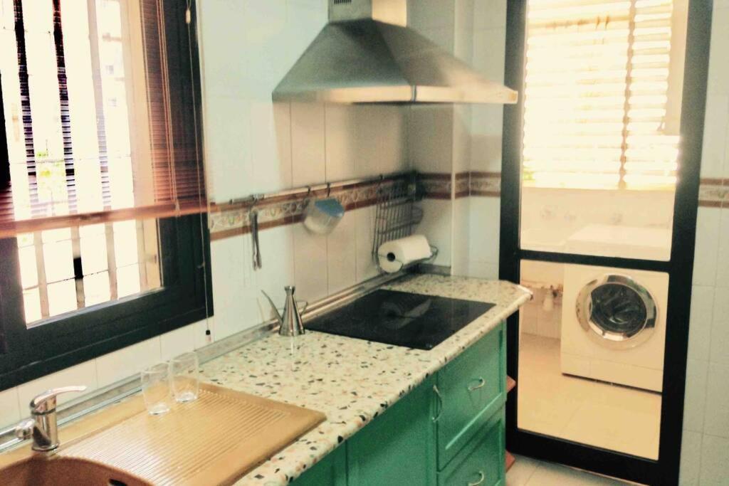 Confortable-Tranquilo Apartamento Junto Al Centro Malaga Bagian luar foto